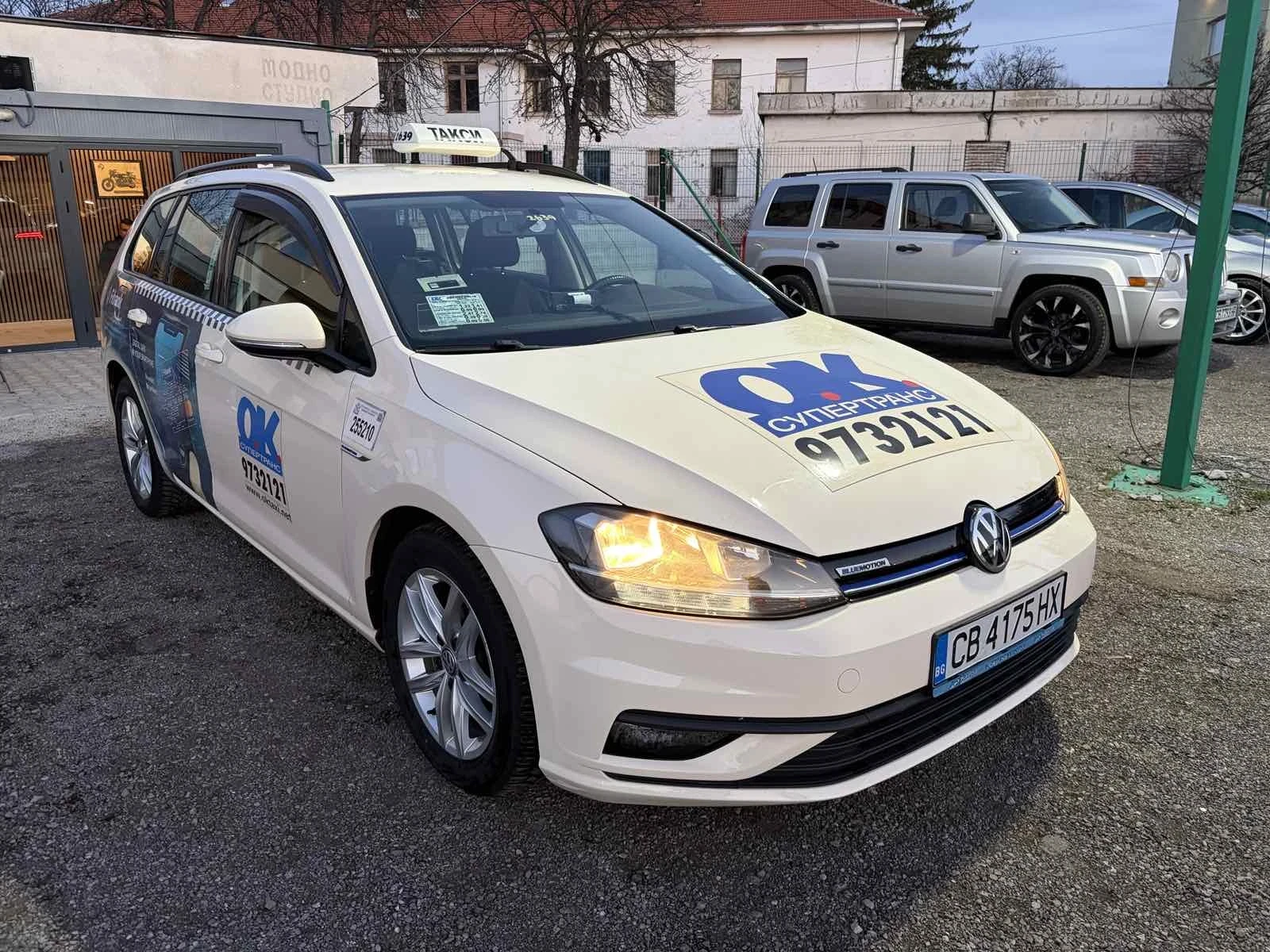 VW Golf 1.5 Бензин/Метан, снимка 3 - Автомобили и джипове - 53975995