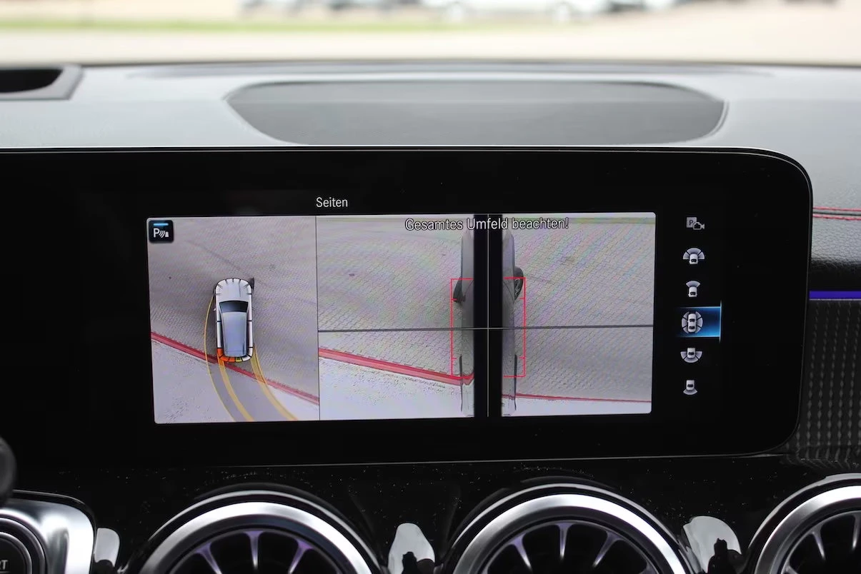 Mercedes-Benz EQB 300/228HP/AMG/4M/PANO/360/HUD/222z | Mobile.bg � ����������� 12