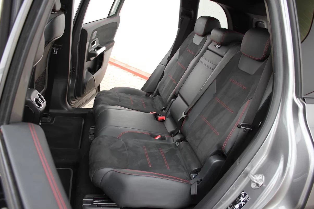 Mercedes-Benz EQB 300/228HP/AMG/4M/PANO/360/HUD/222z | Mobile.bg � ����������� 10