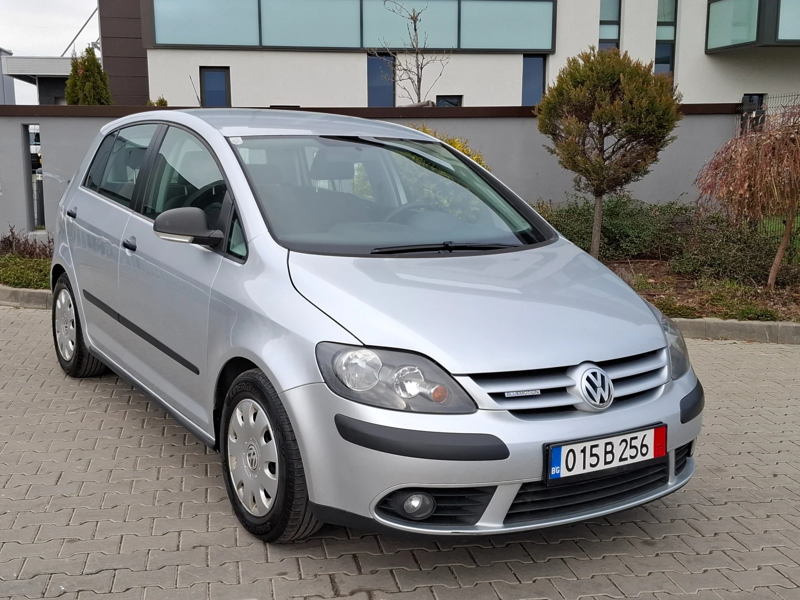 VW Golf Plus 1.9TDI* (105кс)* BLUEMOTION* FACELIFT* НОВ ВНОС, снимка 10 - Автомобили и джипове - 54035725