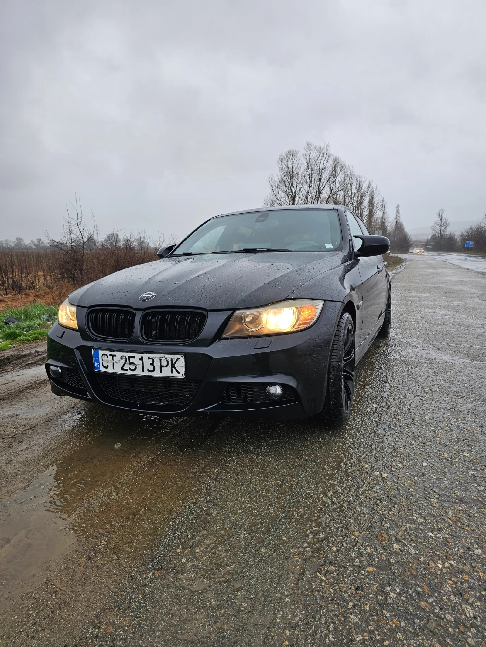 BMW 318, снимка 11 - Автомобили и джипове - 54101107
