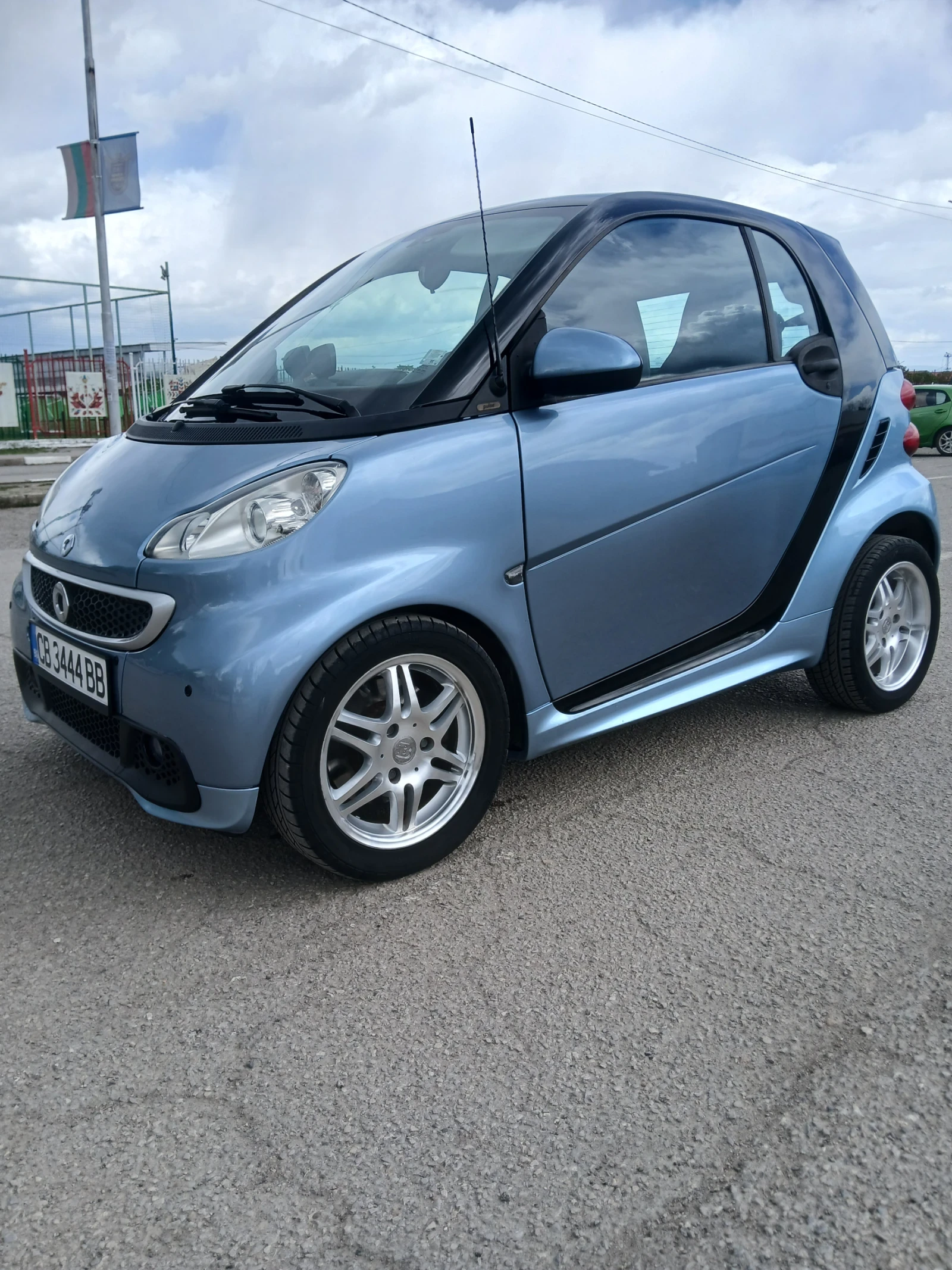 Smart Fortwo, снимка 2 - Автомобили и джипове - 54526109