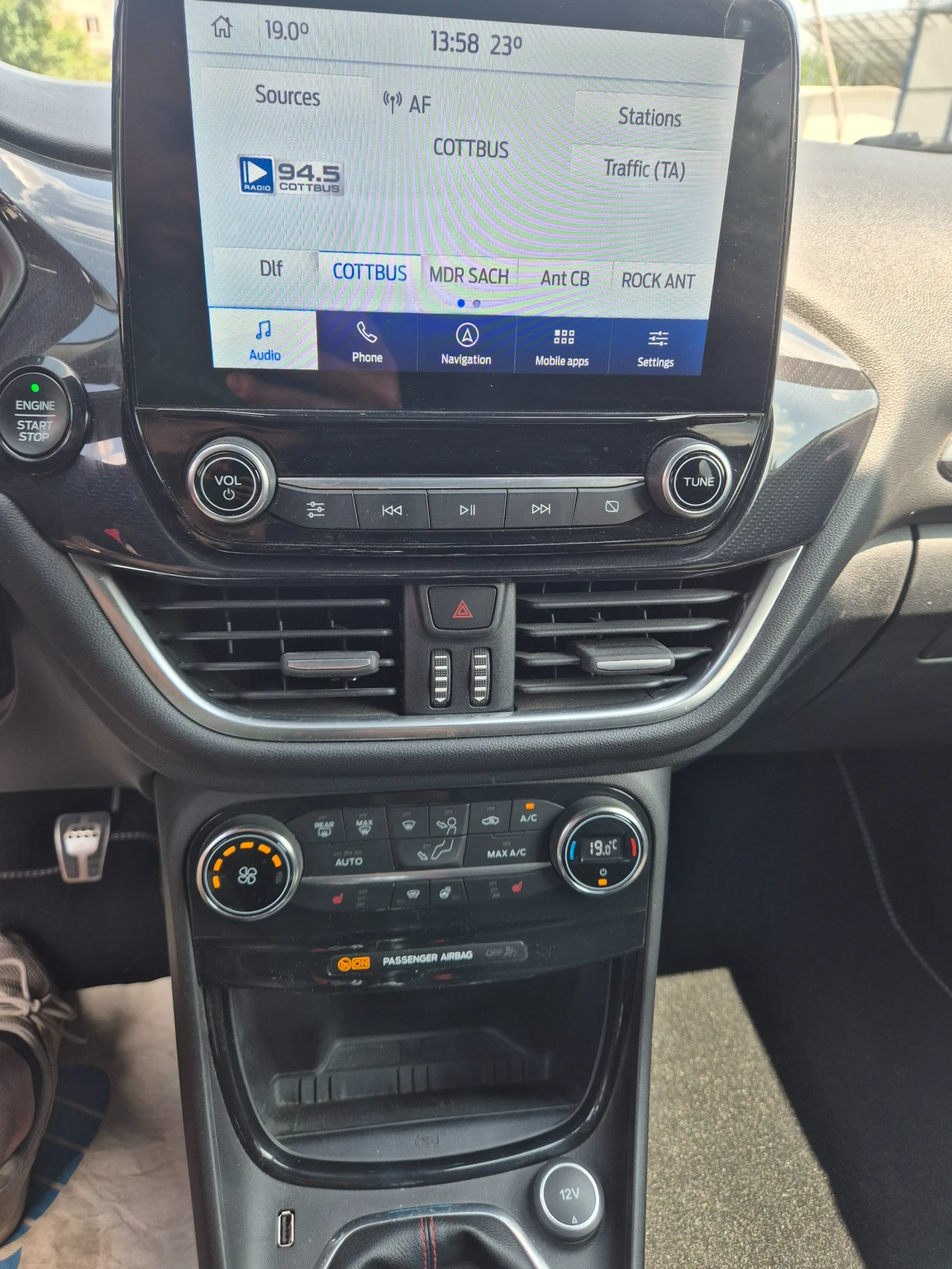 Ford Puma St line DIGITAL  KEYLESS LIZING, снимка 15 - Автомобили и джипове - 54804030