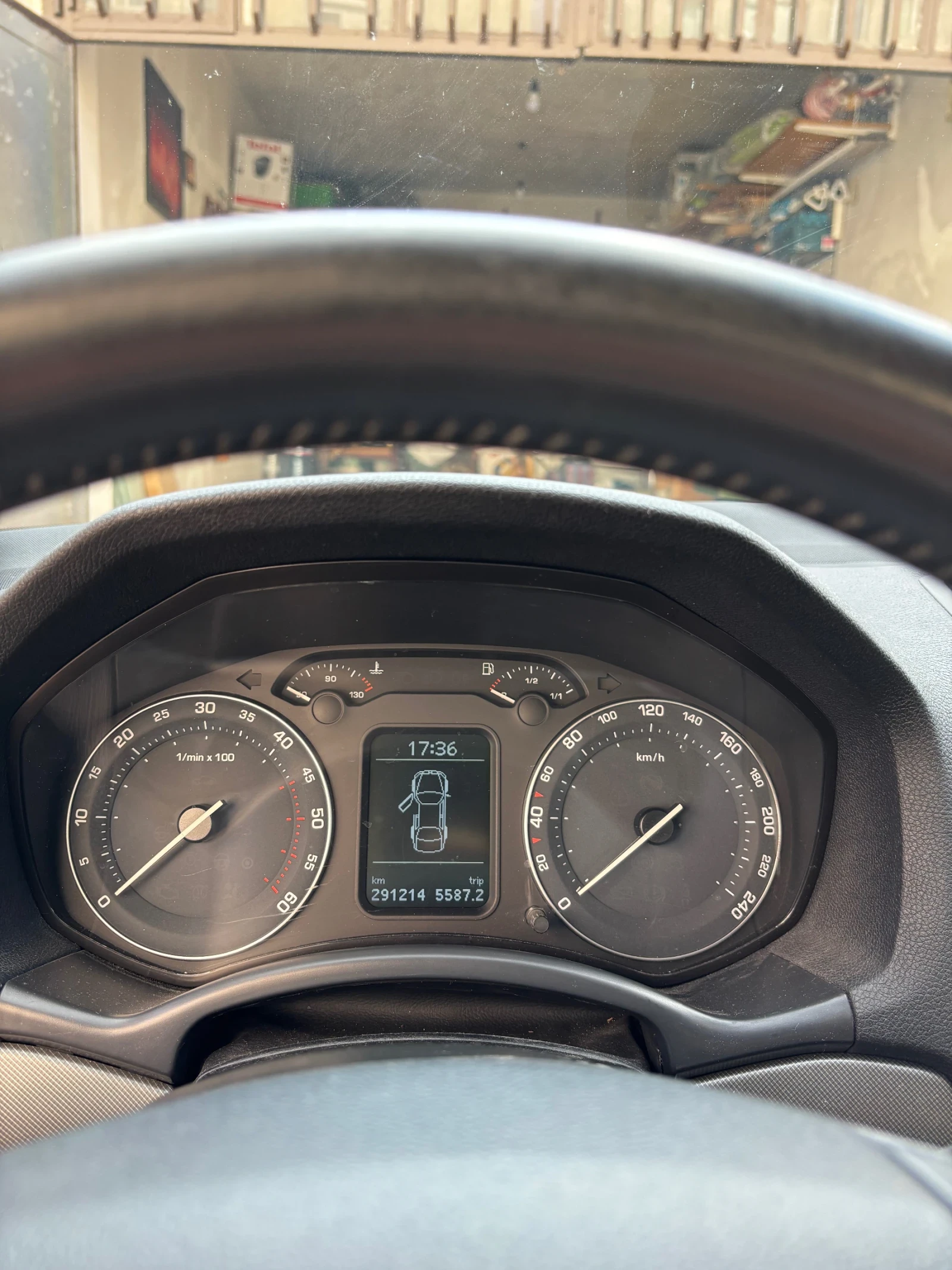Skoda Octavia 1.9 TDI, снимка 6 - Автомобили и джипове - 55597557