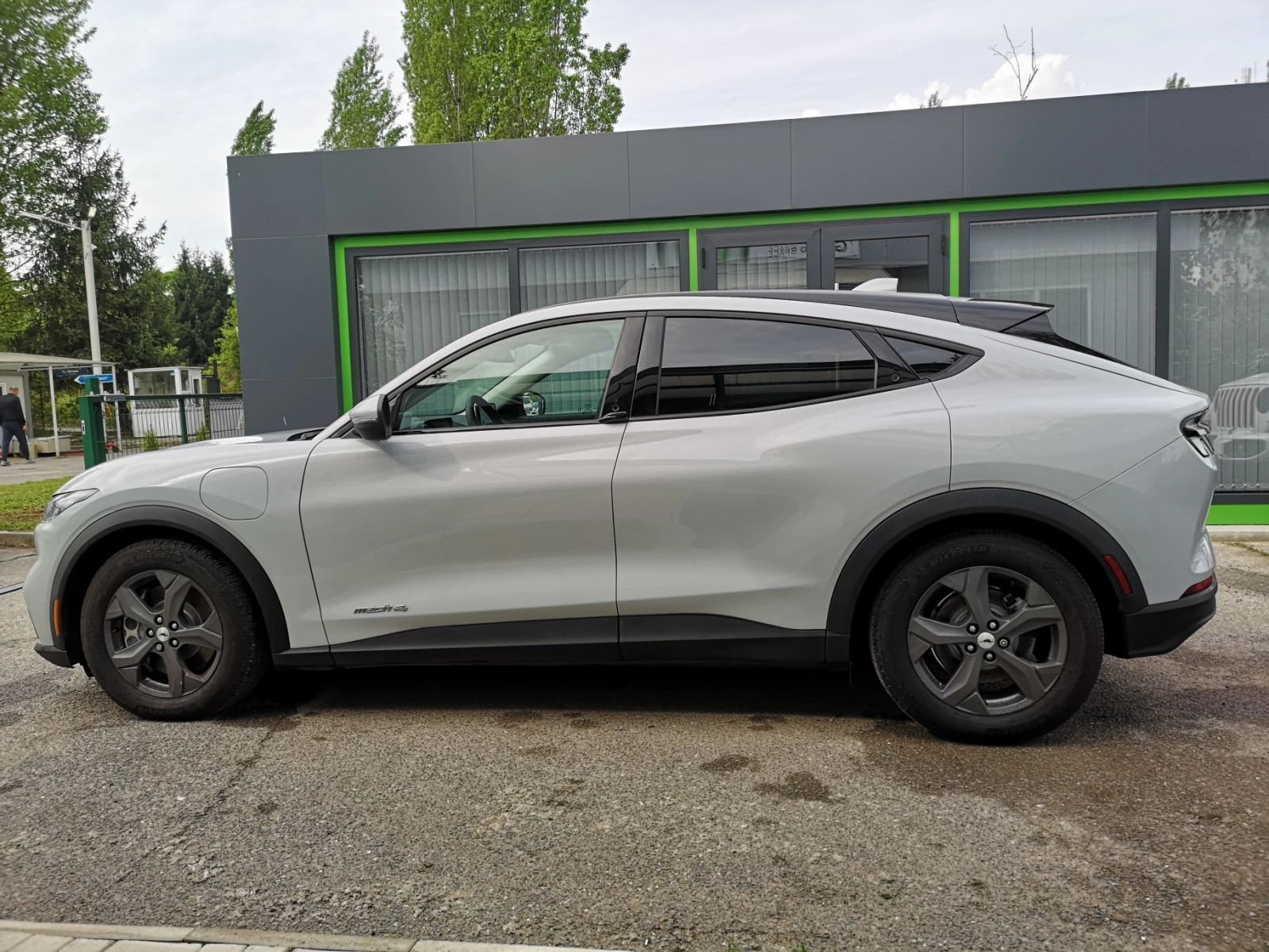 Ford Mustang Mach-E AWD 35000км., снимка 5 - Автомобили и джипове - 55642106