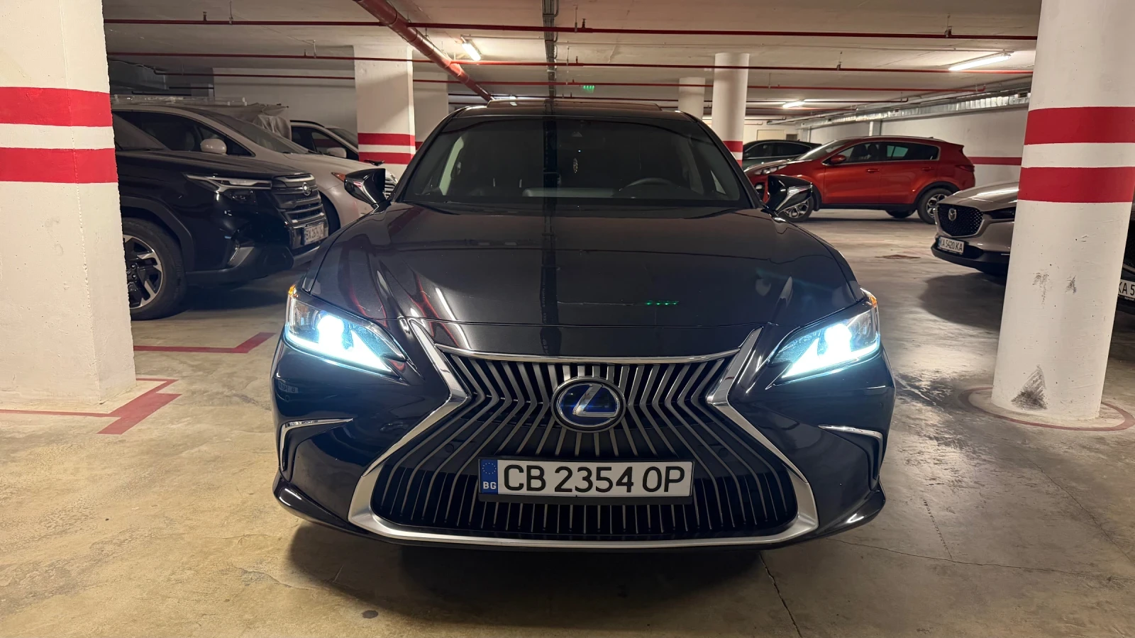 Lexus ES