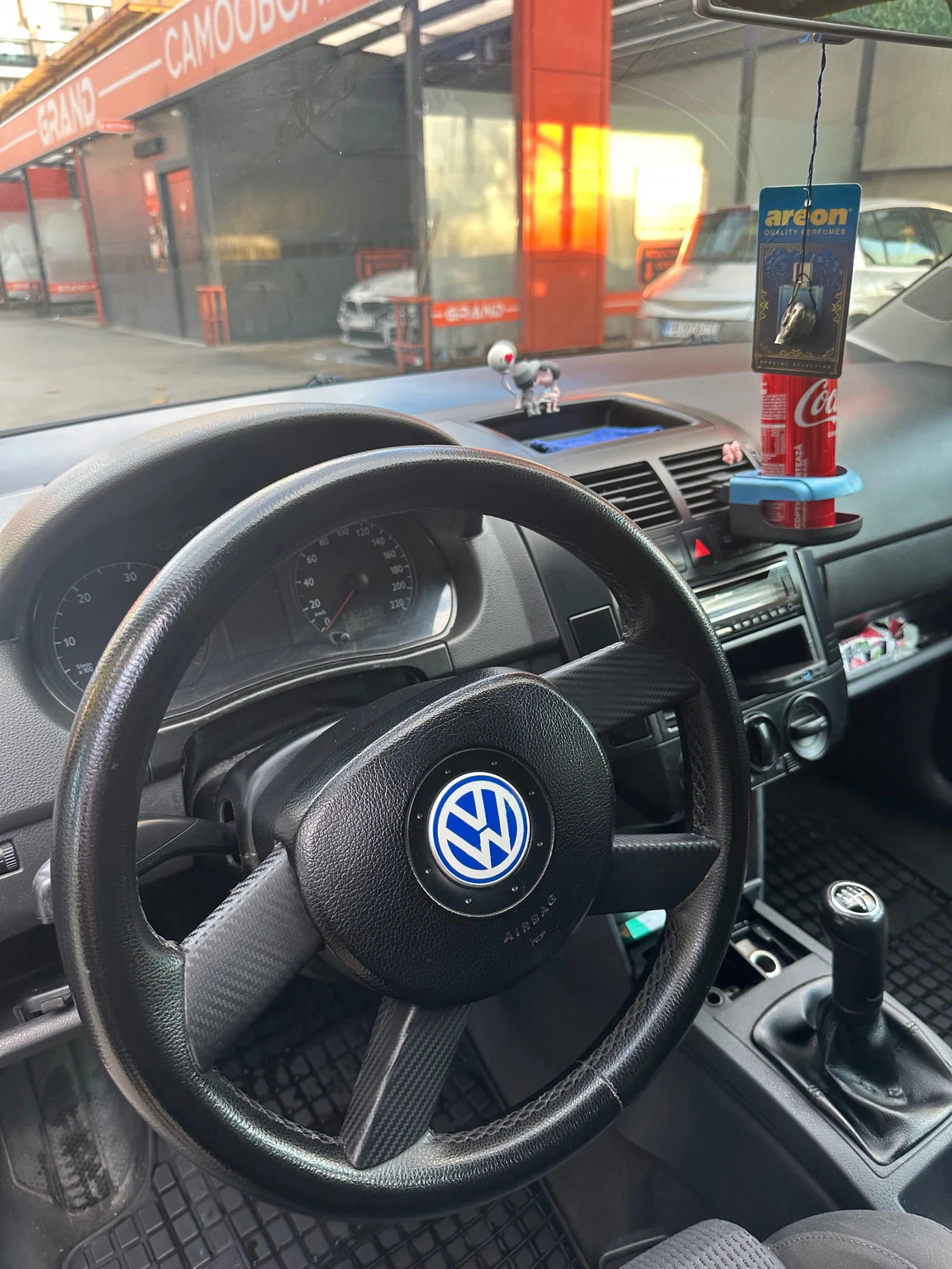 VW Polo, снимка 10 - Автомобили и джипове - 55971173