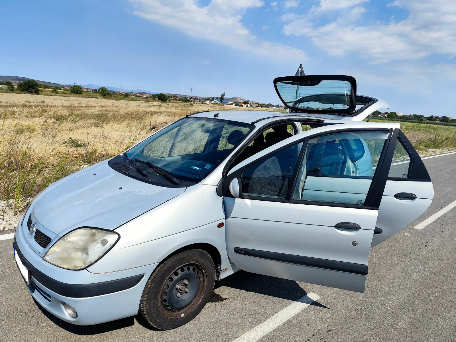 Renault Scenic Газ, снимка 2 - Автомобили и джипове - 56510042