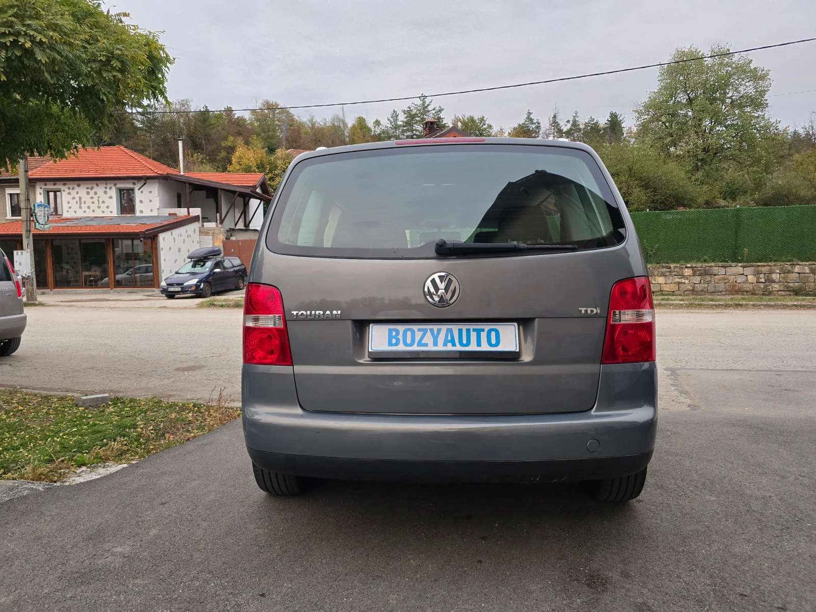 VW Touran 1.9TDI/105ps, снимка 5 - Автомобили и джипове - 56692151