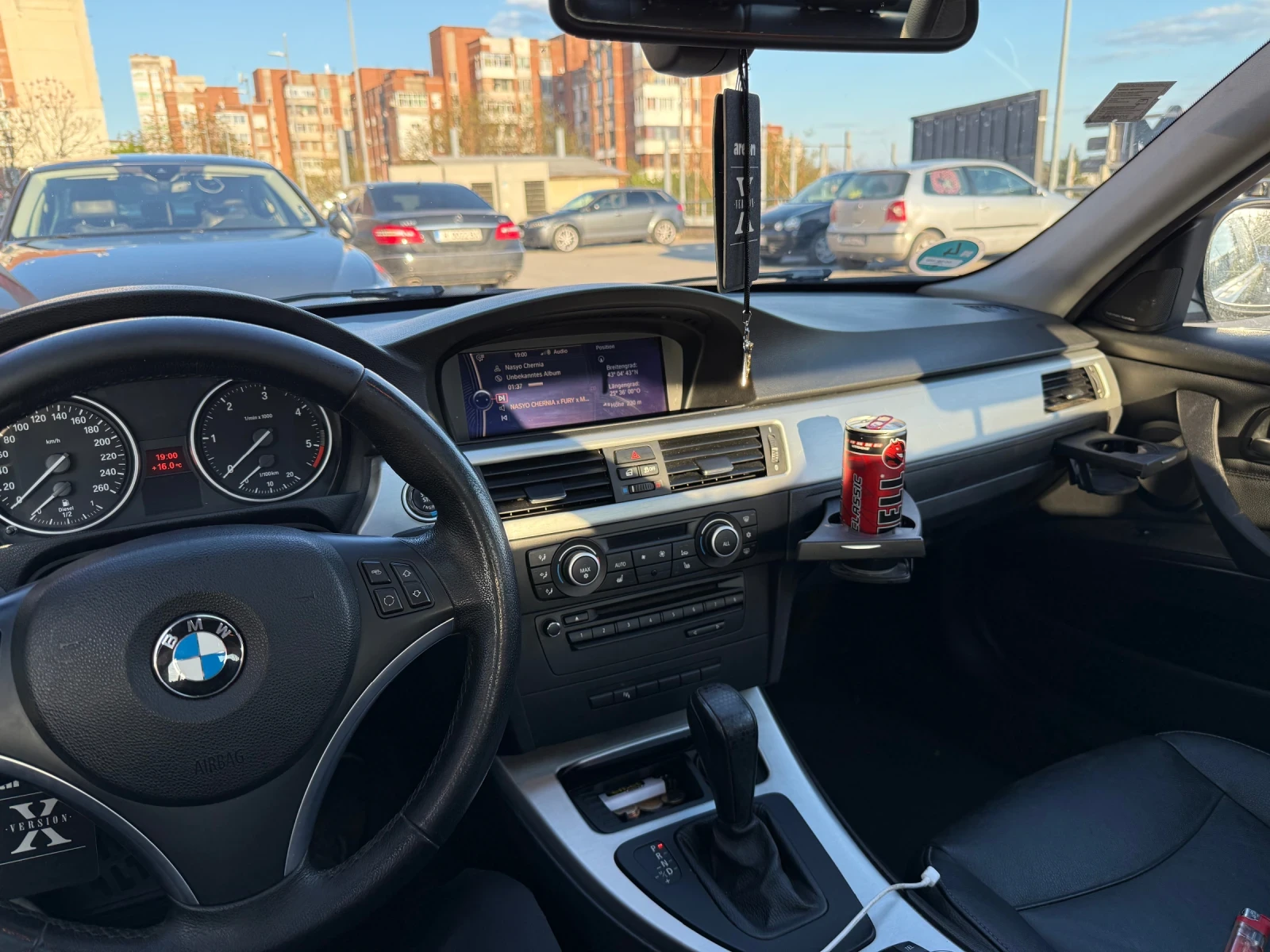 BMW 330 e90 Faclift 330d, снимка 13 - Автомобили и джипове - 56744006
