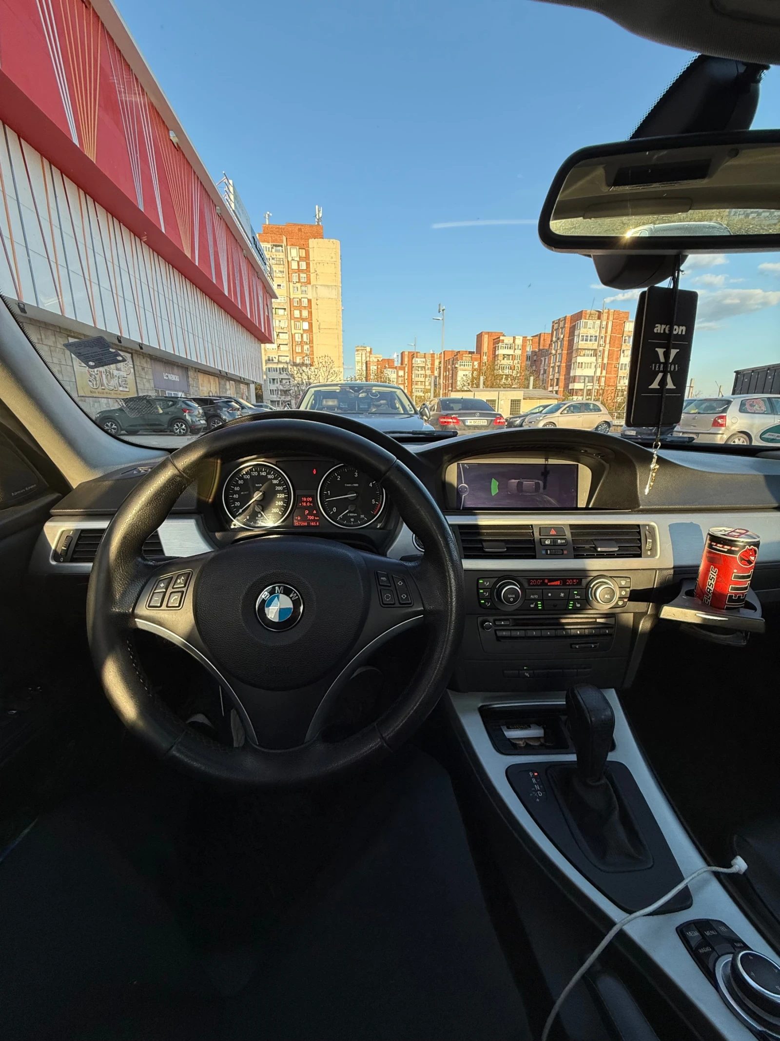 BMW 330 e90 Faclift 330d, снимка 2 - Автомобили и джипове - 56744006