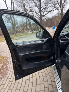 BMW X5 3.0d xDrive | Панорама | Bi-Xenon | PDC | Autohold - 8300 € / 16233.39 лв. - 66181307 5