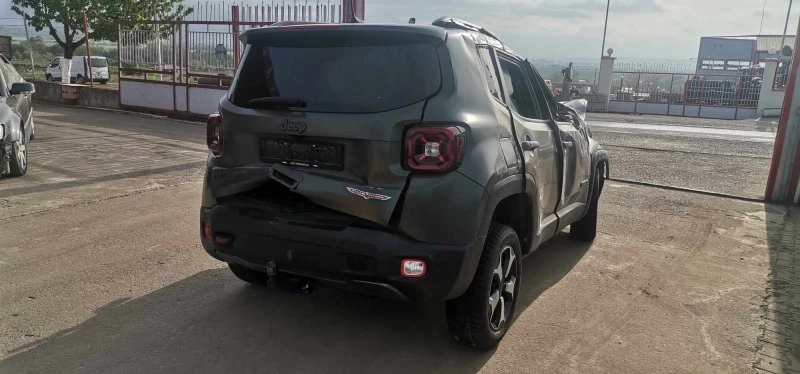 Jeep Renegade 2.0, снимка 3 - Автомобили и джипове - 45315325