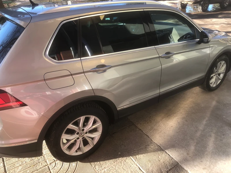 VW Tiguan, снимка 4 - Автомобили и джипове - 48522292