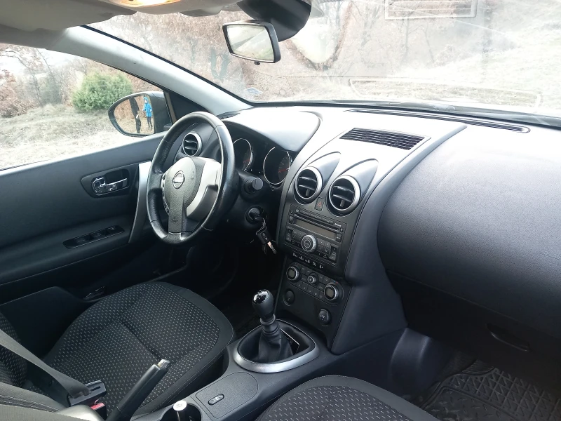 Nissan Qashqai 1.5 DCI, снимка 7 - Автомобили и джипове - 49299899