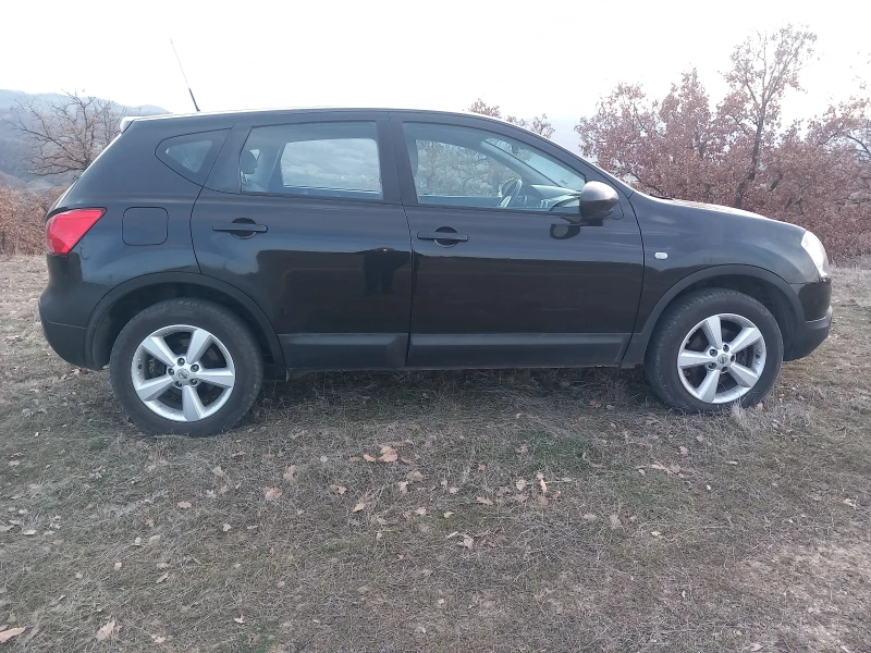 Nissan Qashqai 1.5 DCI, снимка 5 - Автомобили и джипове - 49299899