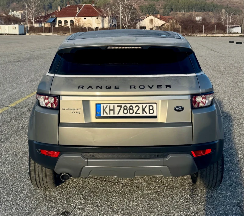 Land Rover Range Rover Evoque 2.2 Дизел Панорама Топ, снимка 4 - Автомобили и джипове - 51380685