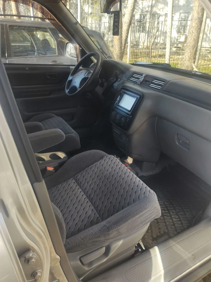 Honda Cr-v 2.0 147кс, снимка 10 - Автомобили и джипове - 52800809
