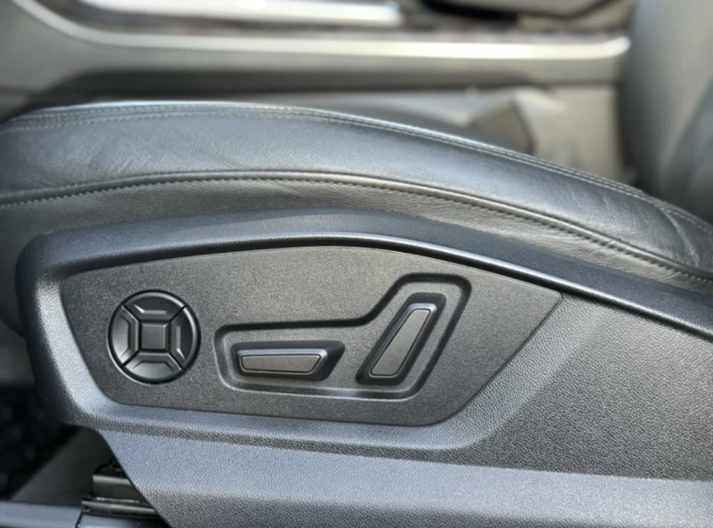 Audi Q7 3.0tfsi PROGRESSIV S-Line, снимка 13 - Автомобили и джипове - 53138473