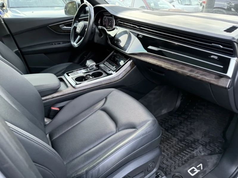 Audi Q7 3.0tfsi PROGRESSIV S-Line, снимка 6 - Автомобили и джипове - 53138473