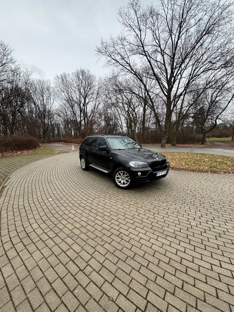BMW X5 3.0d xDrive | Панорама | Bi-Xenon | PDC | Autohold, снимка 2 - Автомобили и джипове - 53562769