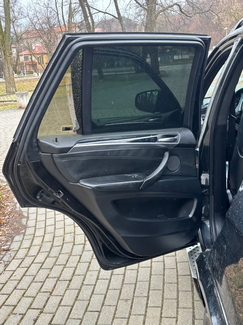 BMW X5 3.0d xDrive | Панорама | Bi-Xenon | PDC | Autohold, снимка 7 - Автомобили и джипове - 53562769
