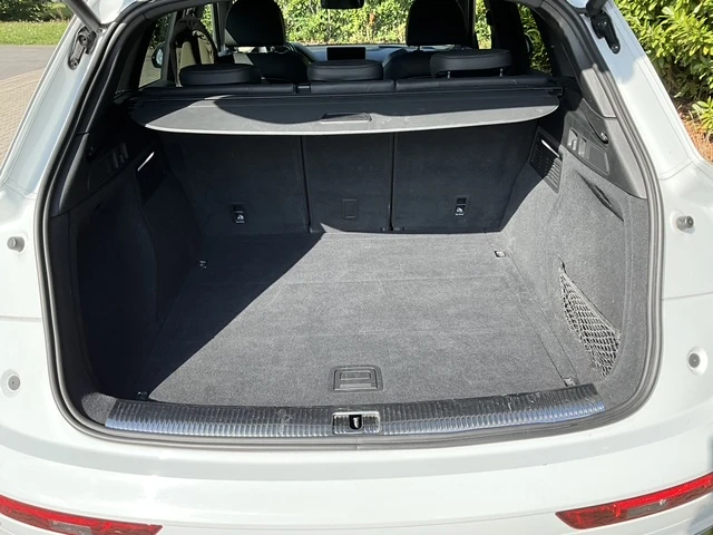 Audi SQ5, снимка 7 - Автомобили и джипове - 55037900