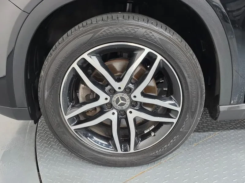 Mercedes-Benz GLA 220  Premium, снимка 5 - Автомобили и джипове - 56097001