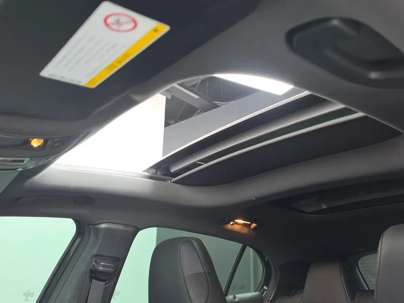 Mercedes-Benz GLA 220  Premium, снимка 17 - Автомобили и джипове - 56097001