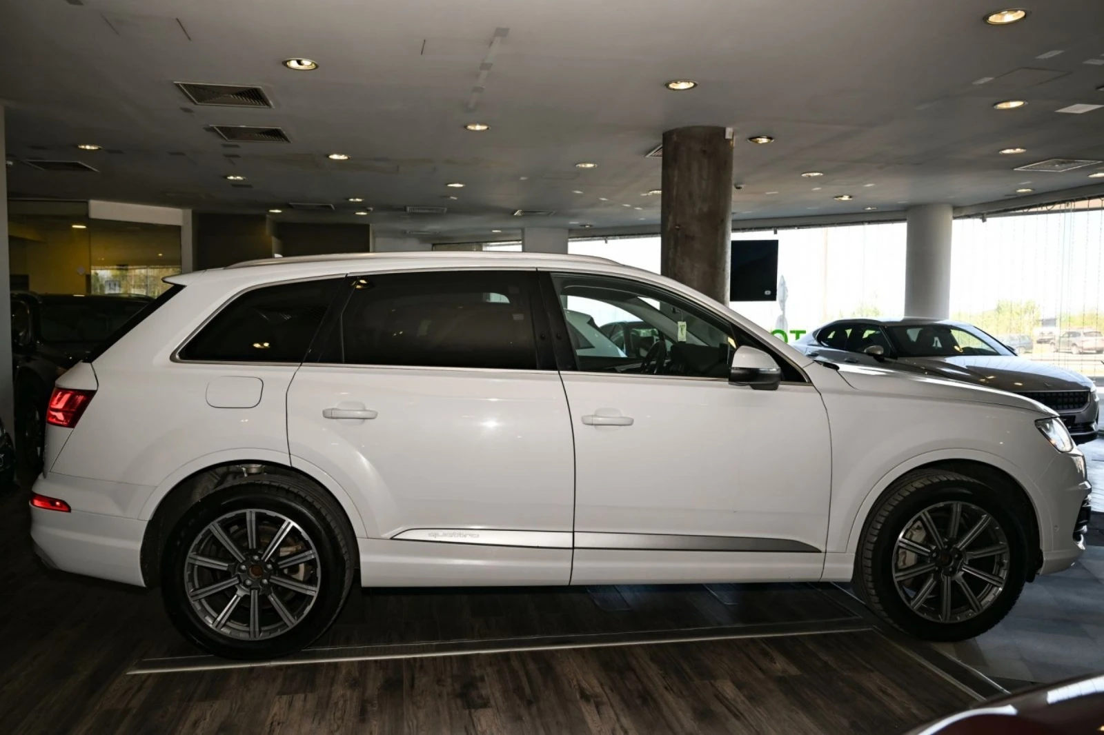 Audi Q7 Prestige 3.0TFSI V6 333кс ЛИЗИНГ, ОБДУХВ, ПАНО - изображение 4