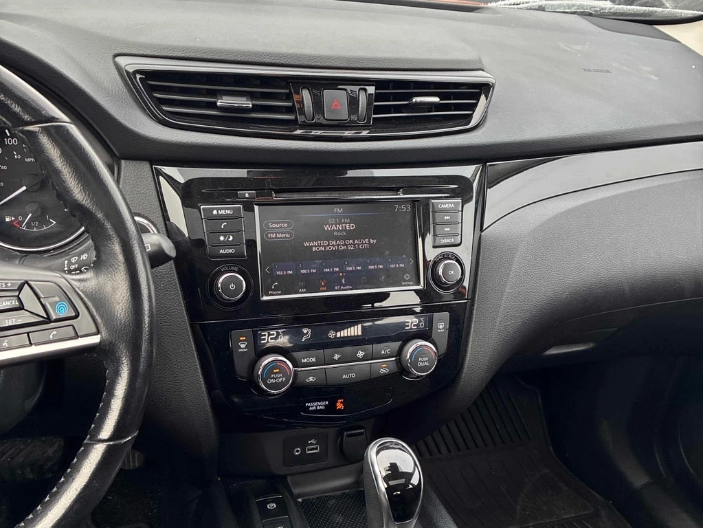 Nissan Qashqai * AWD CVT * CARFAX * ���� * �������� * KEYLESS | Mobile.bg � ����������� 9