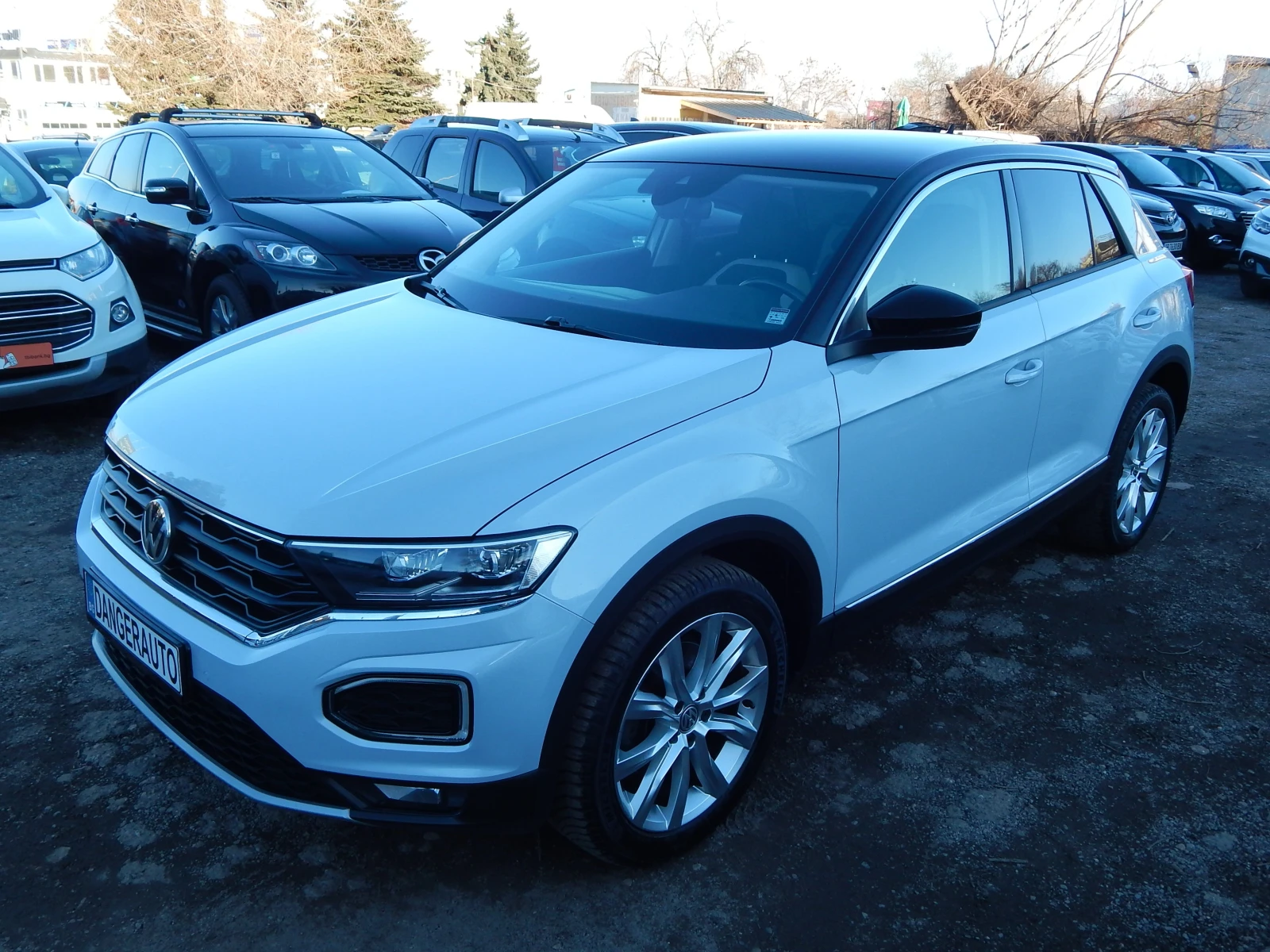 VW T-Roc 1.6TDI* DIGITAL* FULL LED* CARPLAY*  | Mobile.bg � ����������� 1