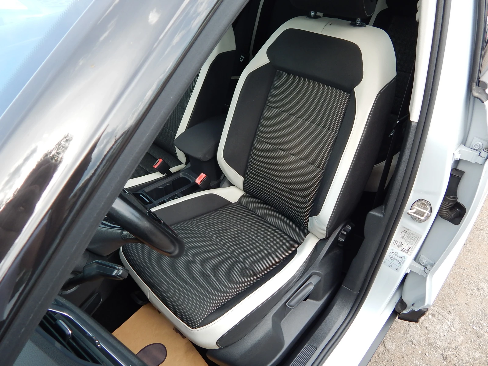 VW T-Roc 1.6TDI* DIGITAL* FULL LED* CARPLAY*  | Mobile.bg � ����������� 14