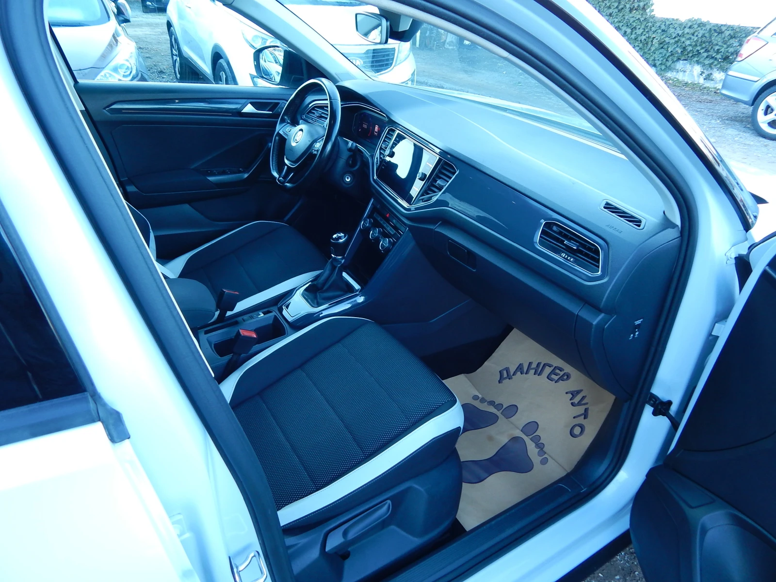 VW T-Roc 1.6TDI* DIGITAL* FULL LED* CARPLAY*  | Mobile.bg � ����������� 15