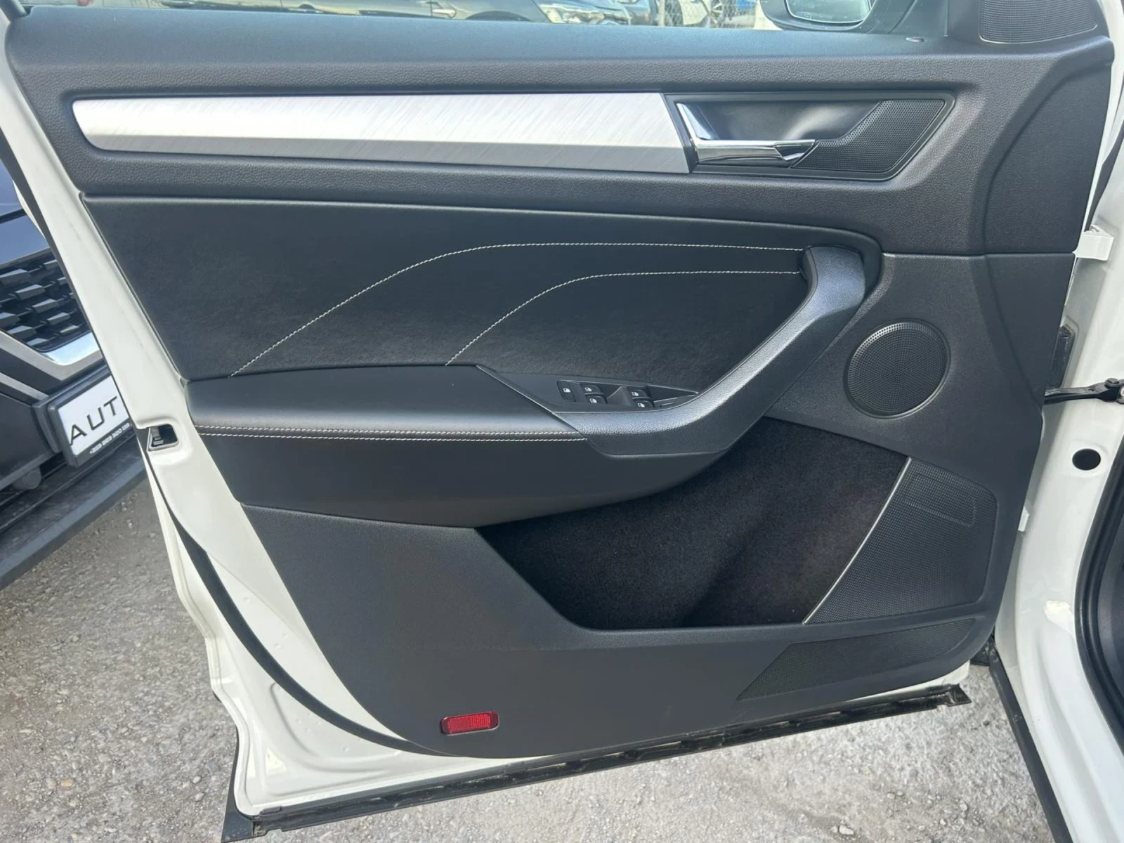 Skoda Kodiaq 2.0 TDI 150 * 4X4 * DSG * ACC * CAM * FACE * , снимка 7 - Автомобили и джипове - 53752649