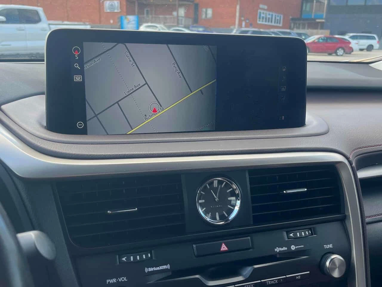 Lexus RX 350 * DISTRONIC* ОБДУХВАНЕ* ПАНОРАМА* , снимка 9 - Автомобили и джипове - 53828437