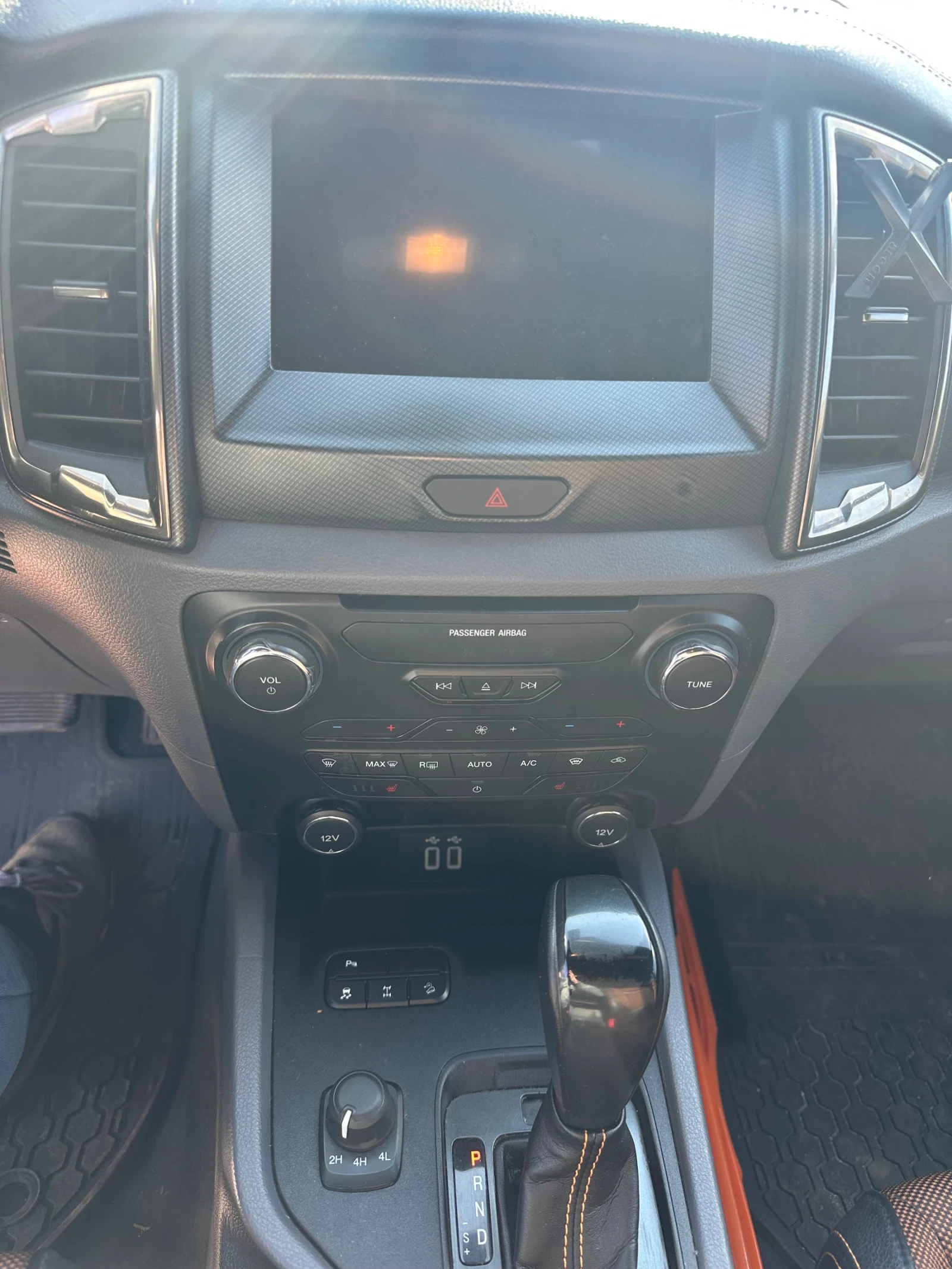 Ford Ranger Wildtrak 3.2, снимка 9 - Автомобили и джипове - 53925666