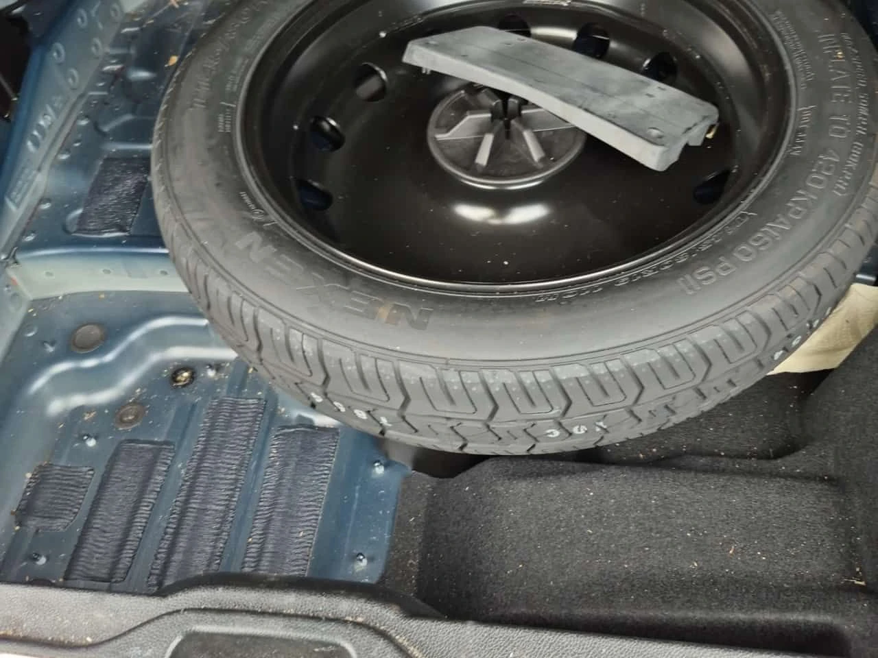 Mercedes-Benz GLC * 300 * CARFAX * ЦЕНА ДО БГ, снимка 14 - Автомобили и джипове - 54056215