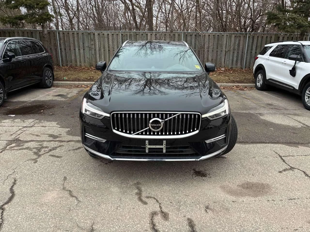 Volvo XC60  B6 AWD Inscription/360/DIS/HUD/Bowers&Wilkins, снимка 6 - Автомобили и джипове - 54169256