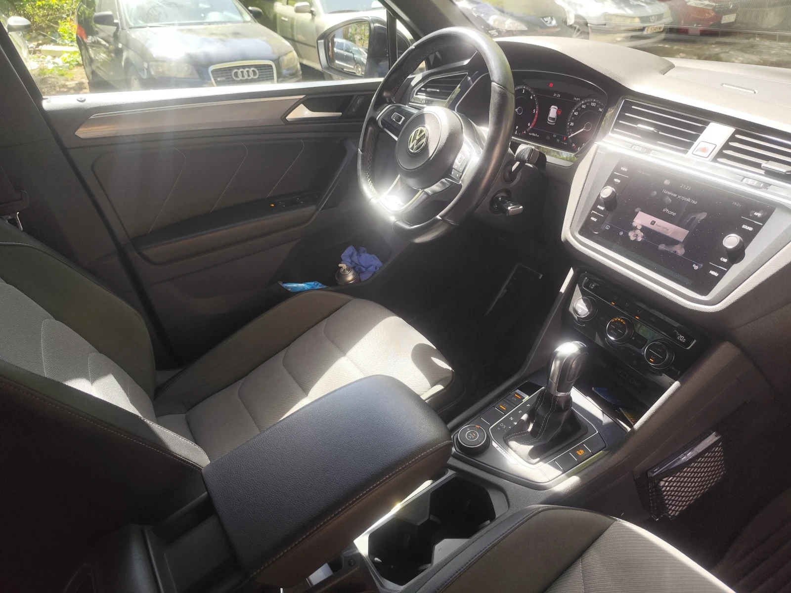 VW Tiguan, снимка 6 - Автомобили и джипове - 54352804