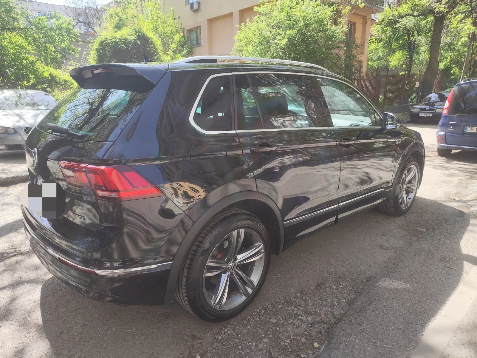 VW Tiguan, снимка 4 - Автомобили и джипове - 54352804