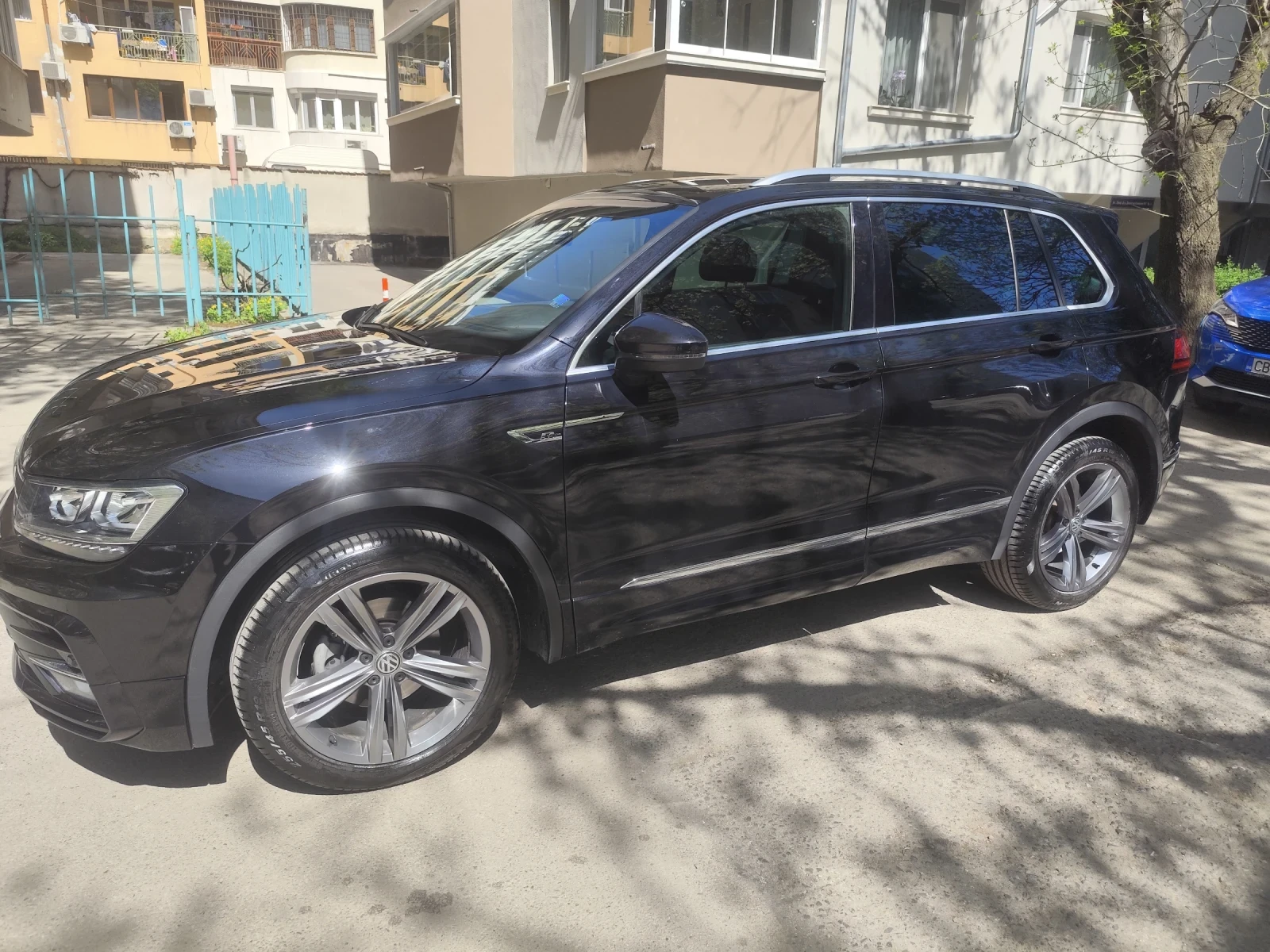 VW Tiguan, снимка 12 - Автомобили и джипове - 54352804