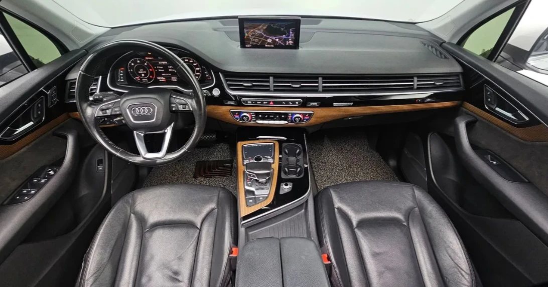 Audi Q7  35 TDI Quattro Premium, снимка 7 - Автомобили и джипове - 54463259