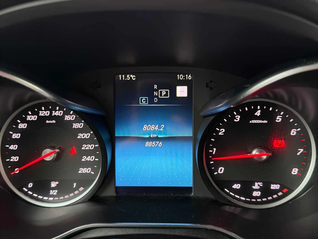 Mercedes-Benz GLC * 300 * CARFAX * ЦЕНА ДО БГ, снимка 8 - Автомобили и джипове - 54681717