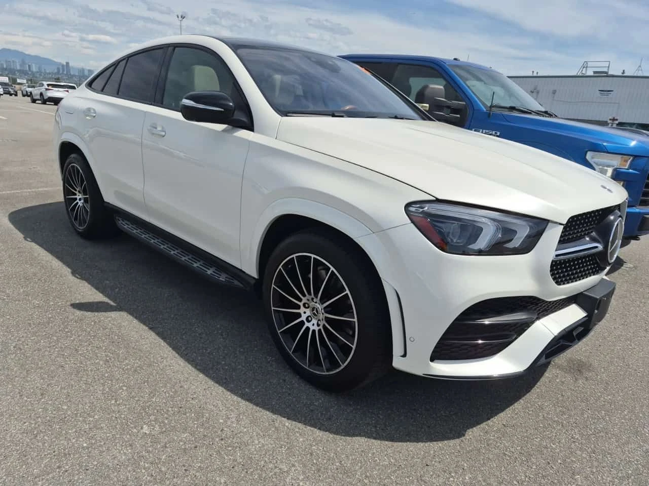 Mercedes-Benz GLE 450 COUPЕ| BURMESTER| ОБДУХВАНЕ| PANO| HUD| 360CAM| , снимка 2 - Автомобили и джипове - 55035915