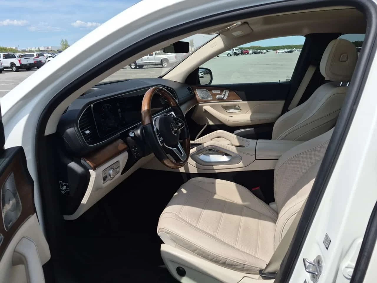 Mercedes-Benz GLE 450 COUPЕ| BURMESTER| ОБДУХВАНЕ| PANO| HUD| 360CAM| , снимка 7 - Автомобили и джипове - 55035915