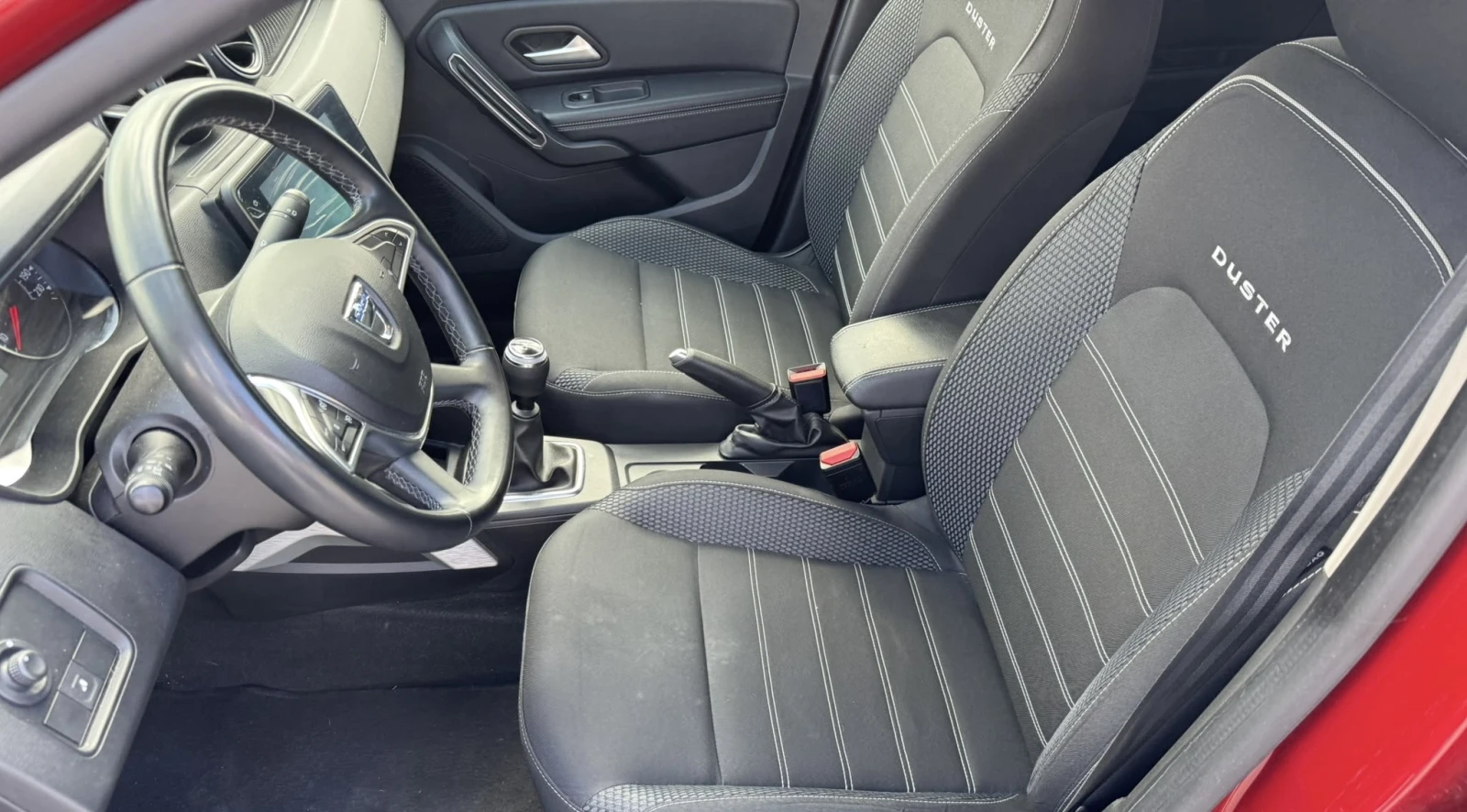 Dacia Duster * ОЧАКВАН ВНОС* УНИКАЛНО СЪСТОЯНИЕ* , снимка 16 - Автомобили и джипове - 56092105