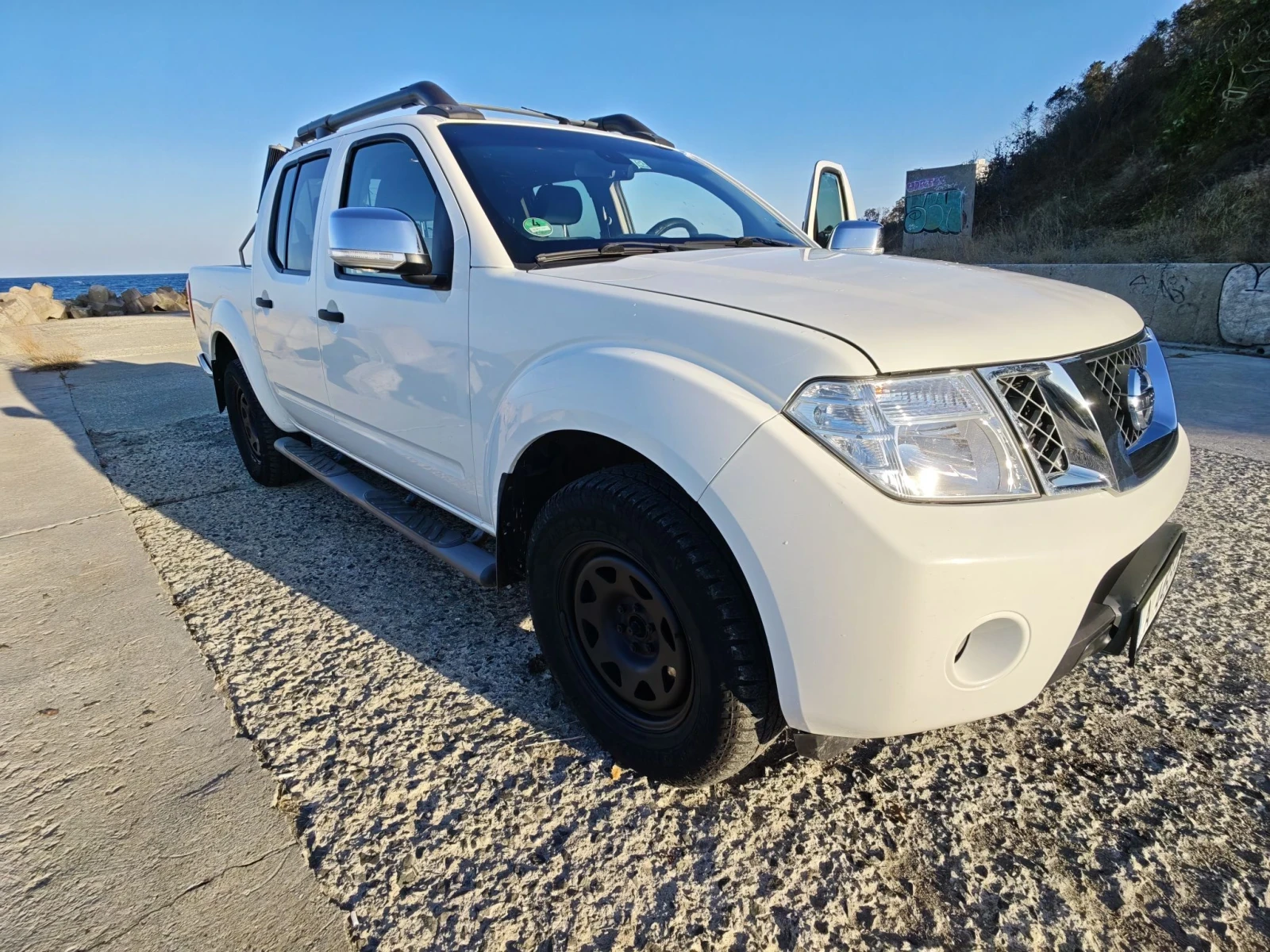 Nissan Navara, снимка 2 - Автомобили и джипове - 56399127