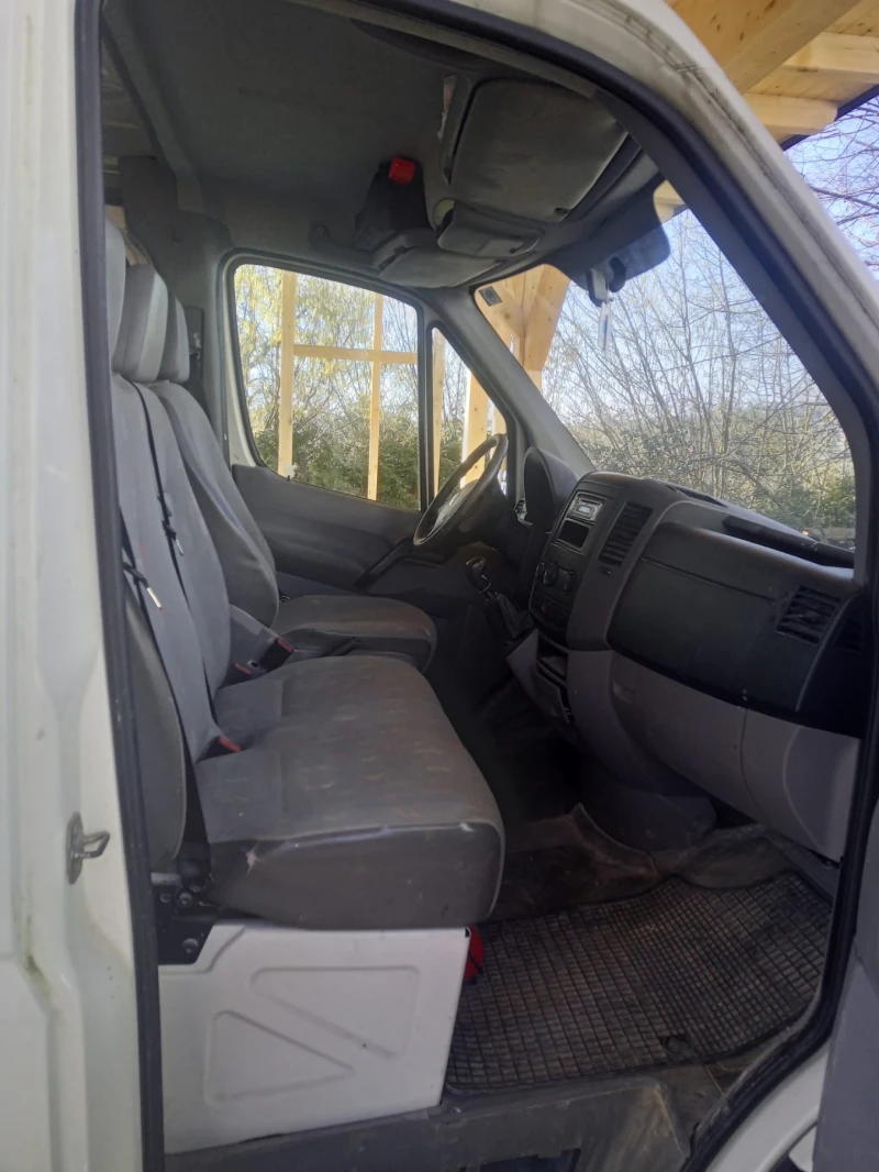 VW Crafter КЛИМАТИК / 5+ 1 места, снимка 5 - Бусове и автобуси - 49173380