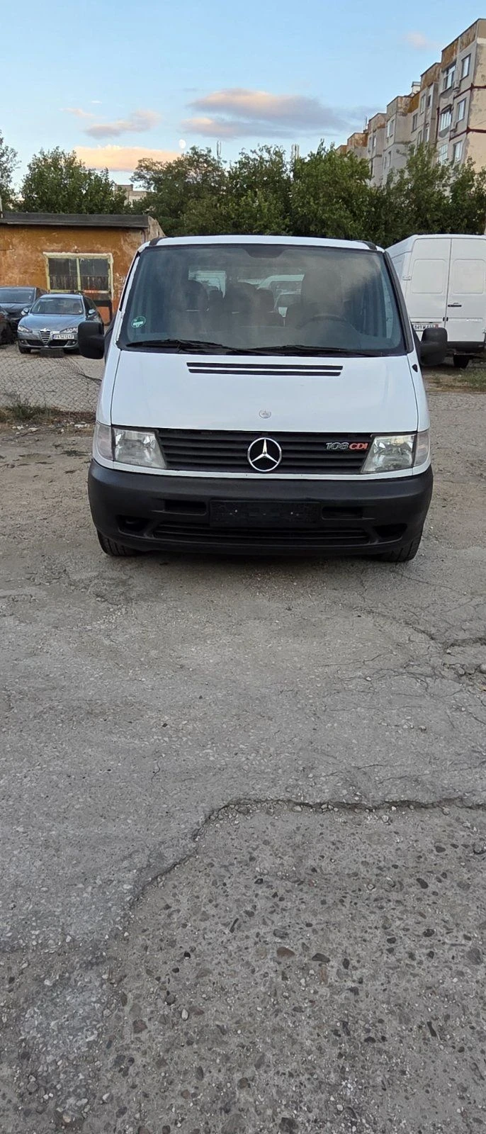 Mercedes-Benz Vito 108cdi, 9 местен, снимка 5 - Бусове и автобуси - 56204843